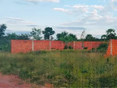 Terreno à venda em Tarumandy, Luque 4