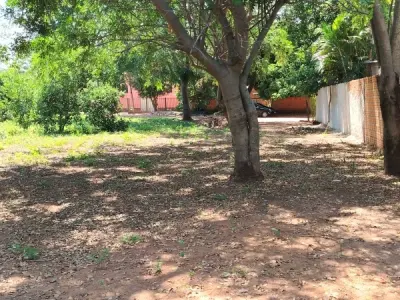Terreno en venta en Villa Madrid, Limpio — 407 m², sobre Ruta 3 2