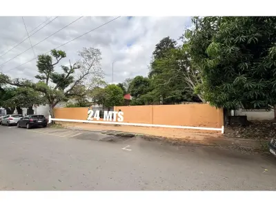 Terreno à venda em Villa Morra, Assunção 4