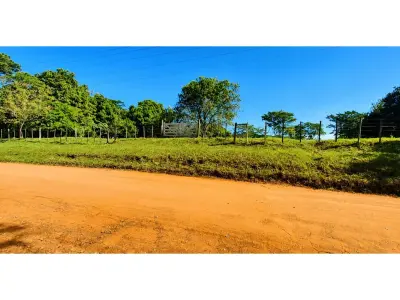 Terreno en venta en Yaguarón, Paraguarí 2