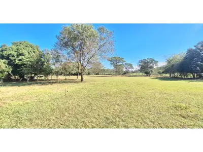 Terreno en venta en Yaguarón, Paraguarí 3