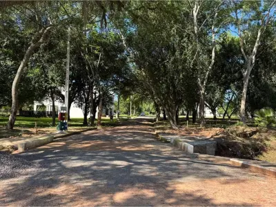 Terreno à venda em Ypacaraí, bairro Jardín, 360 m² 4