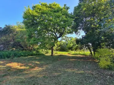 Terreno en venta en Ypané — 360 m², zona Paseo de Oro 5
