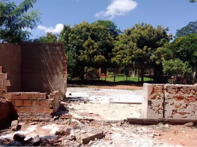 Terreno à venda em Ypané, Central 3
