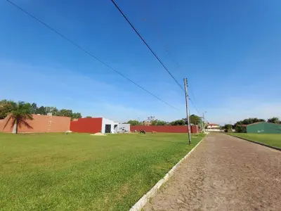 Terreno à venda no Ytororó Country Club, Ypané 3