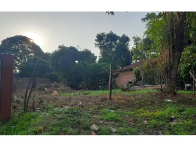 Terreno à venda na zona Yacht, Lambaré 3