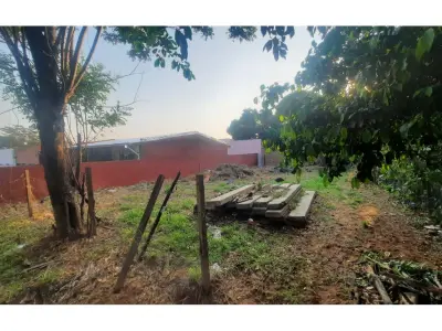 Terreno à venda na zona Yacht, Lambaré 5