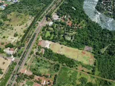 Land for sale facing Paraná Country Club, Hernandarias 4