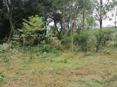 Terreno à venda à beira do rio Yhaguy em Itacurubí de la Cordillera 2