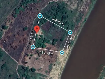 Terreno à venda junto ao rio Paraguai em Nanawa 4