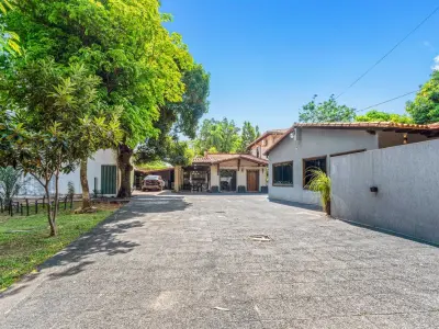 Terreno en venta para inversión en Fernando de la Mora 4
