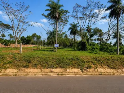 Terreno à venda sobre asfalto em Itá, Central 2