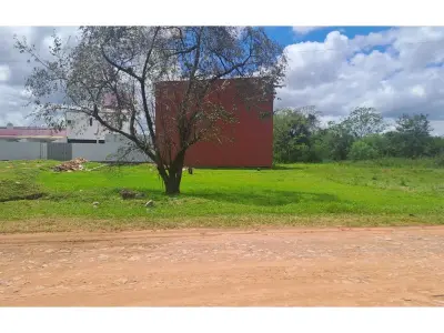 Terreno en venta sobre Avda. Costa Azul, Limpio 3
