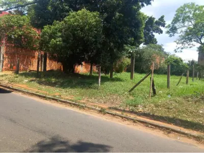 Terreno à venda na Avda. Moisés Bertoni, San Lorenzo 4