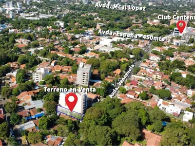 Land for sale on Avenida Venezuela, Recoleta 3