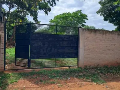Terreno en venta sobre calle Leopardi, Fernando de la Mora 5