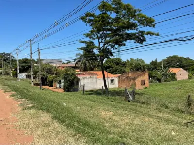 Terreno à venda na Rota III, Limpio 4