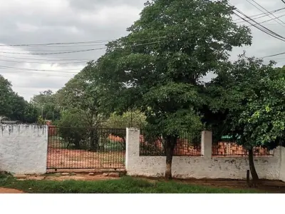 Terreno en esquina de 616 m² en venta en Isla Bogado, Luque — amurallado y titulado