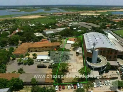Terreno industrial de 3.191 m² en venta en Las Mercedes, Asunción 2