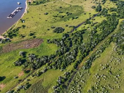 Terreno industrial ribereño en venta en Villeta 4