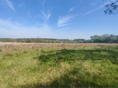 Terreno rural de 10 hectares à venda em Sapucai, Paraguarí 2
