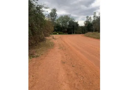 Terreno titulado en venta en Loma Plata, Boquerón 4