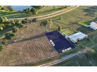Land for sale 907 m² in Cantegril, San Bernardino 2