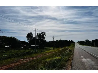 Terrenos à venda em Arroyos y Esteros, Cordillera 3
