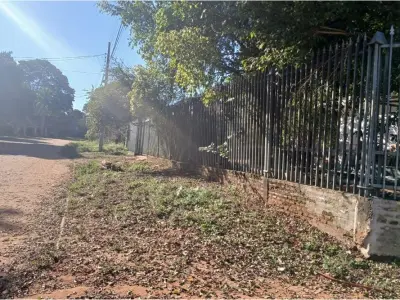Terrenos à venda em esquina em Pa'i Ñu, Ñemby 4