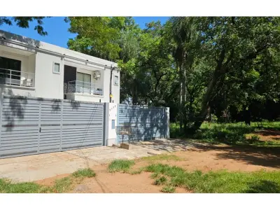 Terrenos en venta en Lambaré, zona SEK - Plaza de los Mangos 4