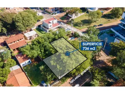 Terrenos à venda em Lambaré, região Yacht 3