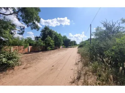 Terrenos en venta en Loma Plata, Boquerón 4