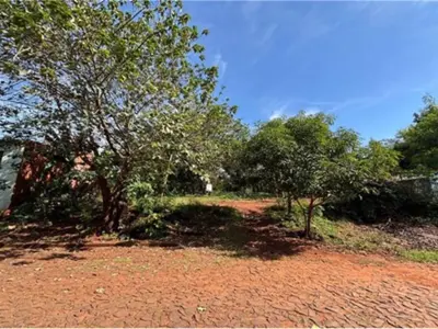 Terrenos en venta en Presidente Franco, Alto Paraná 2