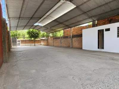 Tinglado comercial en alquiler en Vista Alegre, Asunción 4