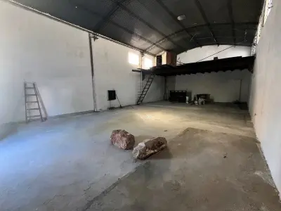 Tinglado comercial en alquiler sobre Eusebio Ayala 4