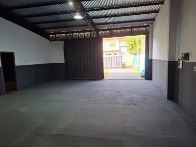 Galpão comercial à venda no Barrio Acaray, Ciudad del Este 2