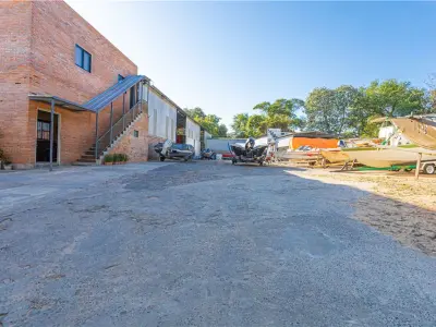 Tinglado comercial en venta en Lambaré, Central 2