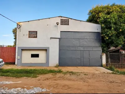 Tinglado comercial en venta en Laurelty, Luque 4
