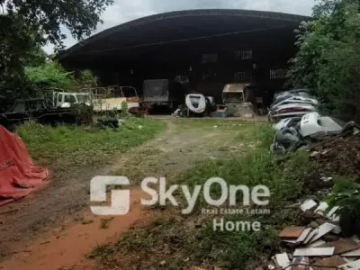 Industrial shed for rent in Lambaré, near Terminal 4