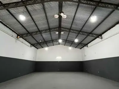 Tinglado en venta en Lambaré — inversión con renta activa 4
