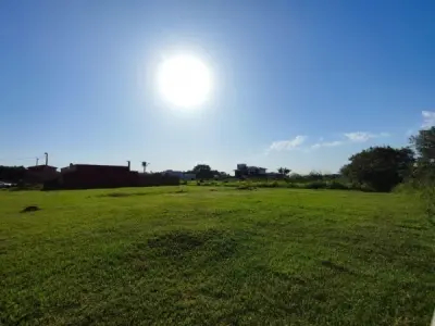 Three Lots for Sale next to UNE Medicine Faculty, Minga Guazú 2