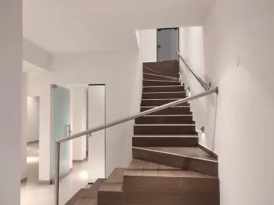Triplex à venda em Assunção, a poucos passos da Av. Médicos del Chaco 4