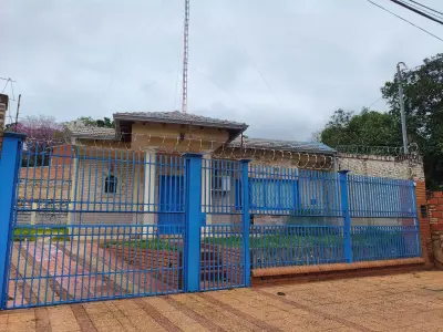 2-Bedroom Corner House in San Roque González, Lambaré 2