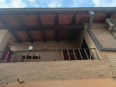 Casa com salões comerciais à venda em Barrio Obrero 3
