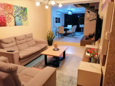 Modern 3-Bedroom House in Área 1, Ciudad del Este 3