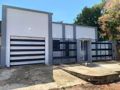 Casa de 2 quartos a 3 quadras da Rota 2, bairro Candelaria, Capiatá 2