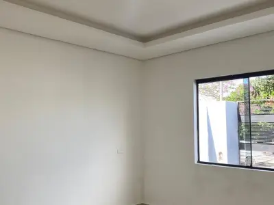 Casa de 2 quartos a 3 quadras da Rota 2, bairro Candelaria, Capiatá 4