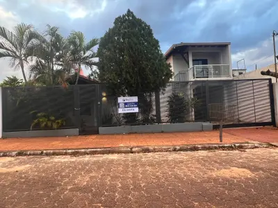 Casa moderna de 4 quartos na Área 8, Ciudad del Este 2