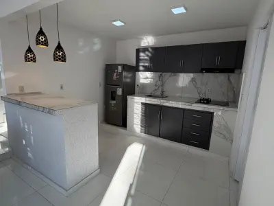 Casa moderna de esquina com 4 quartos em Lambaré, Paraguai 2