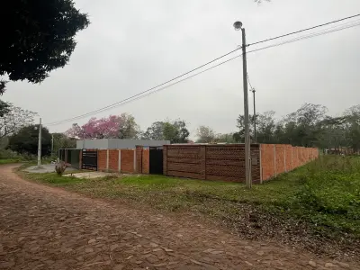 Terreno de 418 m² no Bairro Yuquyry, em Areguá 3
